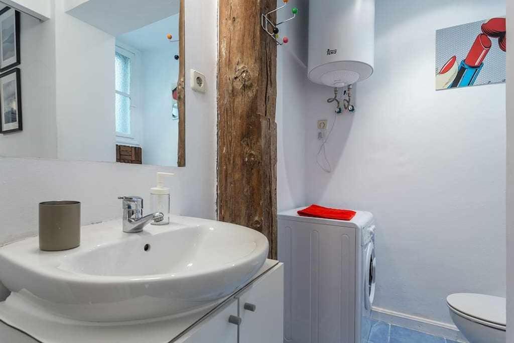 Apartamento Confortable En Atocha Apartment Madrid Exterior photo